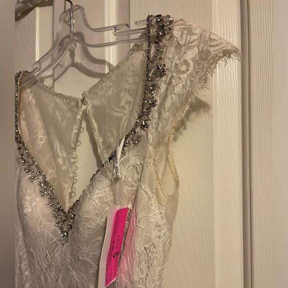 Madison James wedding dress with tags - Picture 6 of 8